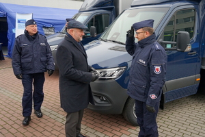 Uroczyste przekazanie pojazdów służbowych