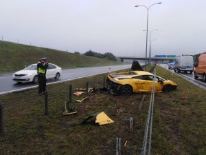 zdjęcia zrobione przez strażaków i policjantów na miejscu zdarzenia