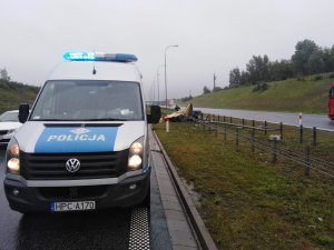 zdjęcia zrobione przez strażaków i policjantów na miejscu zdarzenia