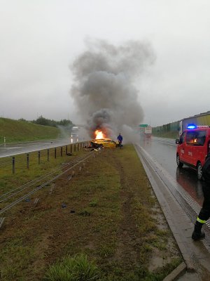 zdjęcia zrobione przez strażaków i policjantów na miejscu zdarzenia