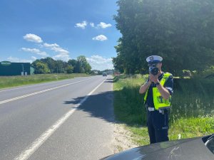 Policjanci podczas działań akcji prędkość