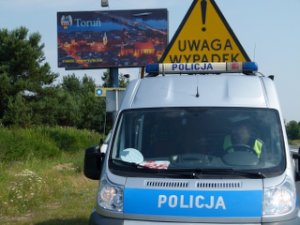 zdjęcie poglądowe - radiowowóz z galeryjką  UWAGA - wypadek