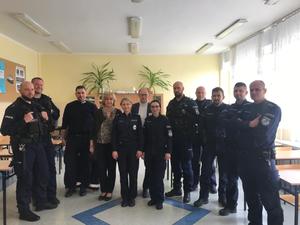 Wspólne zdjęcie policjantów