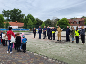 Policjanci podczas akcji "Jestem widoczny (...)"