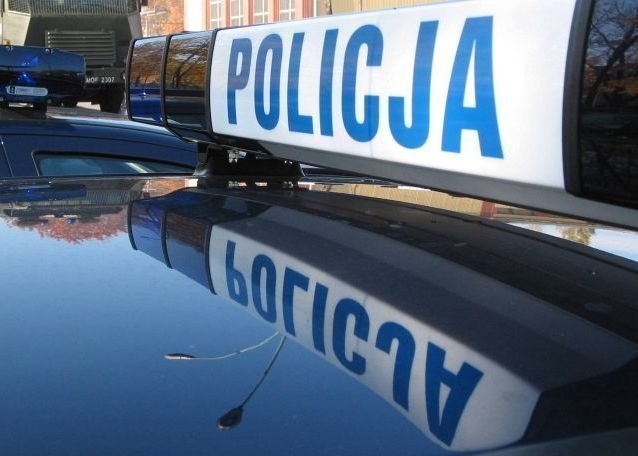 79-letnia mieszkanka podziękowała policjantom za pomoc przy odzyskaniu plecaka